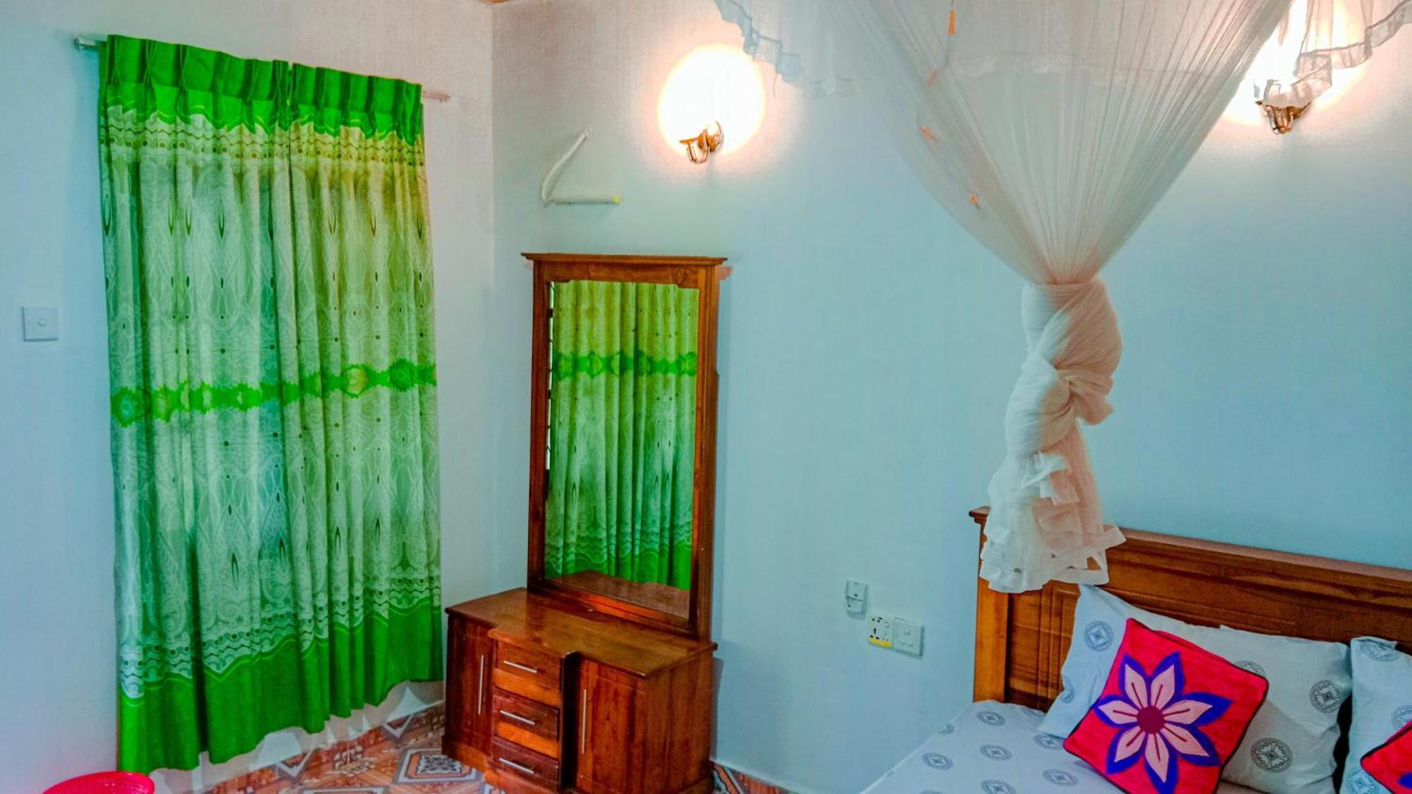 Chanaka Holiday Inn Σιγκιρίγια Εξωτερικό φωτογραφία