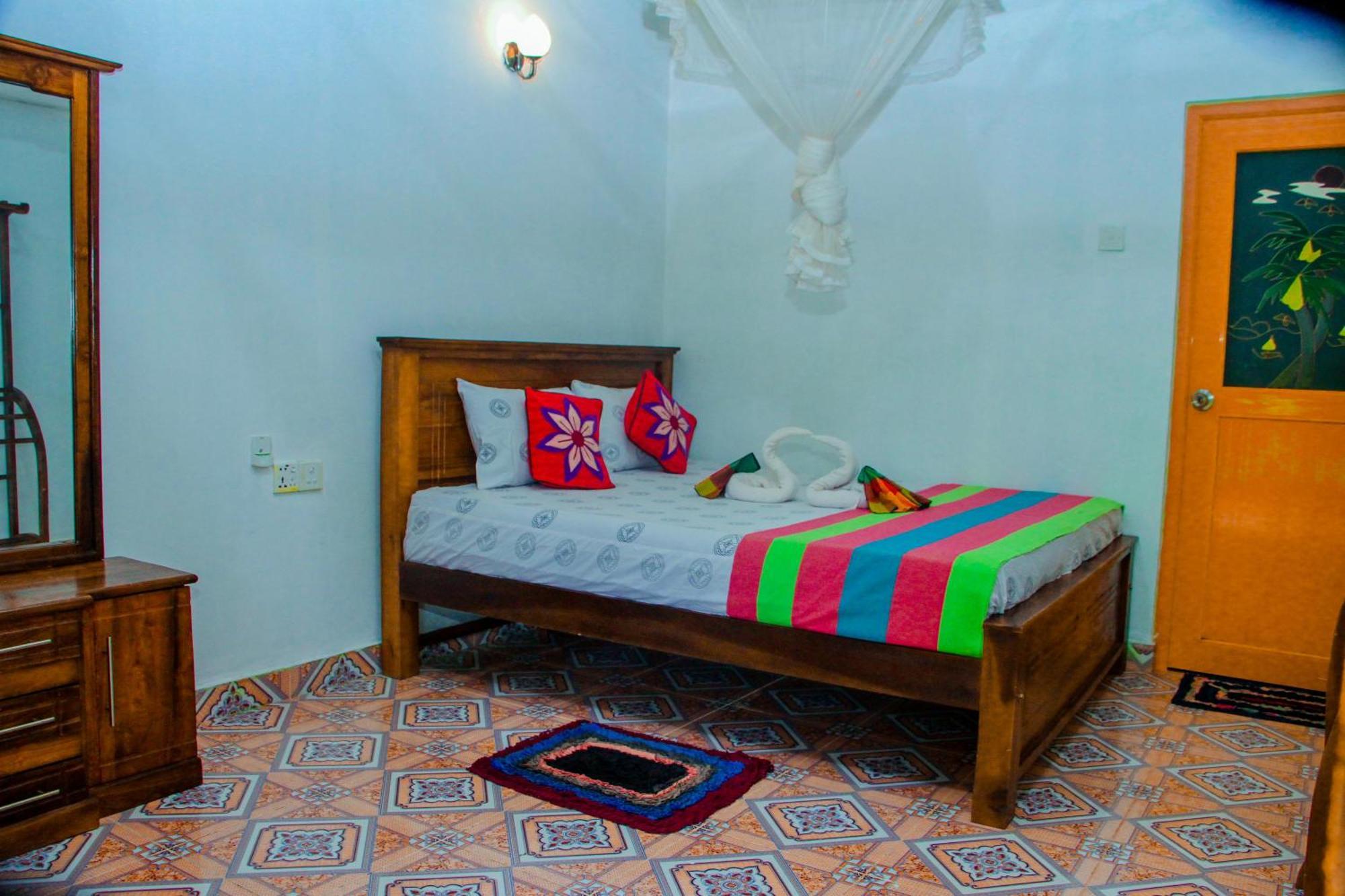 Chanaka Holiday Inn Σιγκιρίγια Εξωτερικό φωτογραφία