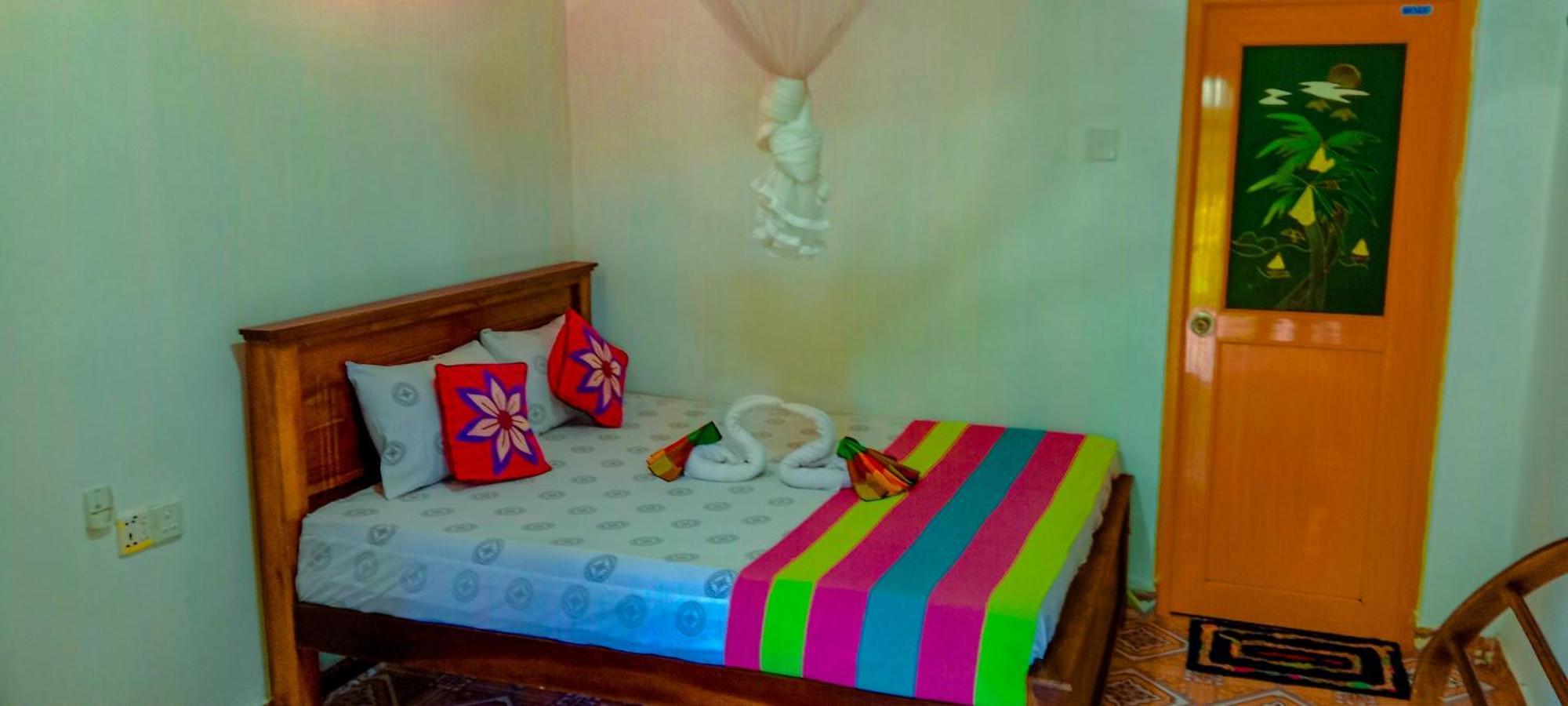 Chanaka Holiday Inn Σιγκιρίγια Εξωτερικό φωτογραφία